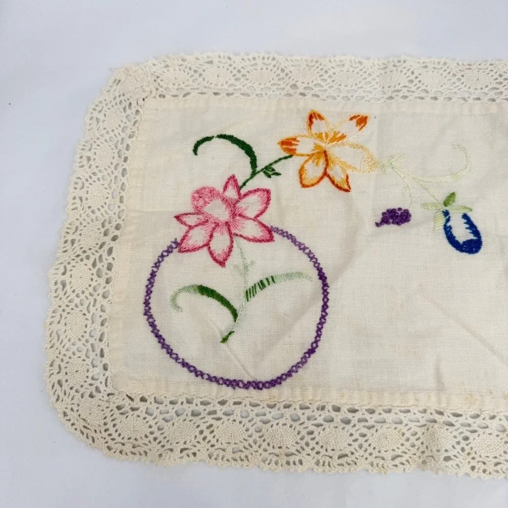 Vintage Hand Embroidered Small Table Runner Dresser Scarf Floral Lace **READ